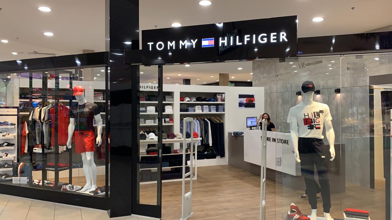TOMMY HILFIGER e VR COLLEZIONE-Moda 